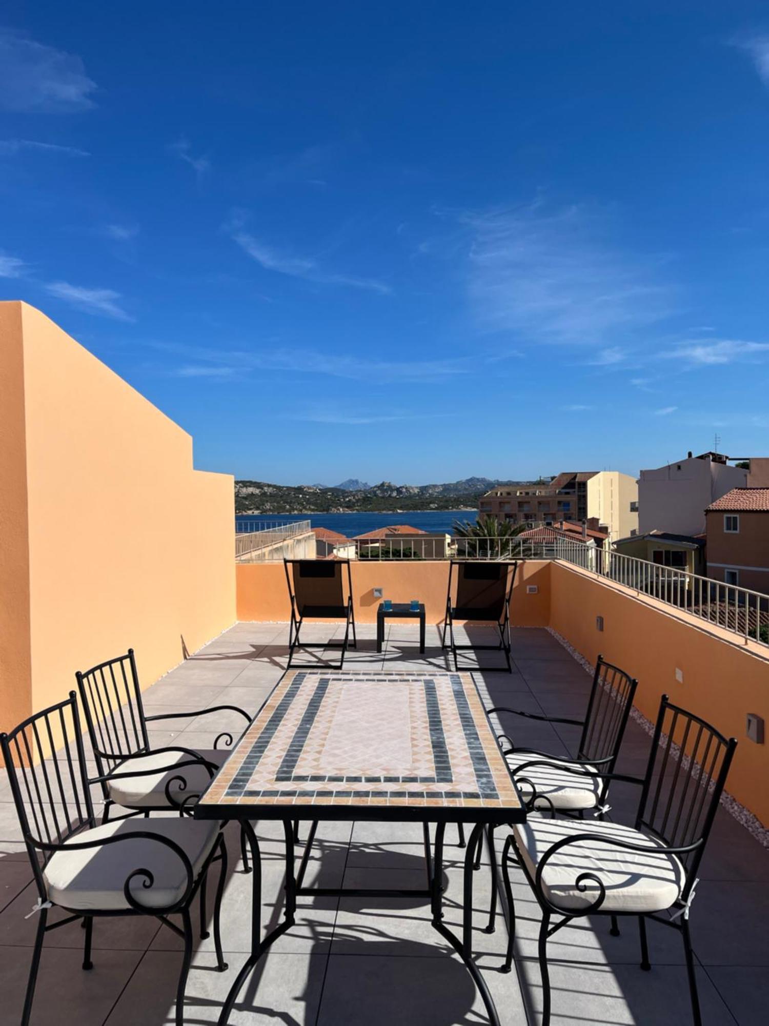 La Terrasse - L'orso, Terazzo Vista Mare Apartment